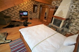 Cazare-la-Conacul-Domnitei-din-Polovragi-Oltenia-DescoperimRomania-41-300x200 Cazare la Conacul Domnitei din Polovragi - Oltenia - DescoperimRomania (41)