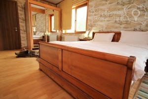 Cazare-la-Conacul-Domnitei-din-Polovragi-Oltenia-DescoperimRomania-45-300x200 Cazare la Conacul Domnitei din Polovragi - Oltenia - DescoperimRomania (45)