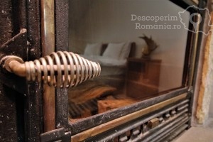 Cazare-la-Conacul-Domnitei-din-Polovragi-Oltenia-DescoperimRomania-47-300x200 Cazare la Conacul Domnitei din Polovragi - Oltenia - DescoperimRomania (47)
