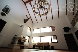 Cazare-la-Conacul-Domnitei-din-Polovragi-Oltenia-DescoperimRomania-5-300x200 Cazare la Conacul Domnitei din Polovragi - Oltenia - DescoperimRomania (5)