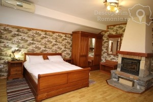 Cazare-la-Conacul-Domnitei-din-Polovragi-Oltenia-DescoperimRomania-53-300x200 Cazare la Conacul Domnitei din Polovragi - Oltenia - DescoperimRomania (53)
