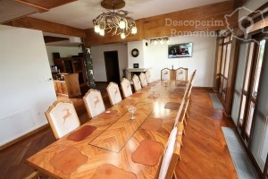 Cazare-la-Conacul-Domnitei-din-Polovragi-Oltenia-DescoperimRomania-71-300x200 Cazare la Conacul Domnitei din Polovragi - Oltenia - DescoperimRomania (71)