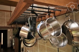 Cazare-la-Conacul-Domnitei-din-Polovragi-Oltenia-DescoperimRomania-75-300x200 Cazare la Conacul Domnitei din Polovragi - Oltenia - DescoperimRomania (75)