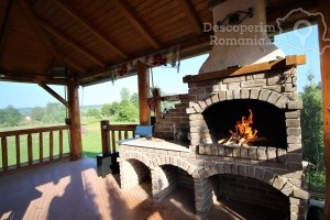 Cazare-la-Conacul-Domnitei-din-Polovragi-Oltenia-DescoperimRomania-82-300x200 Cazare la Conacul Domnitei din Polovragi - Oltenia - DescoperimRomania (82)