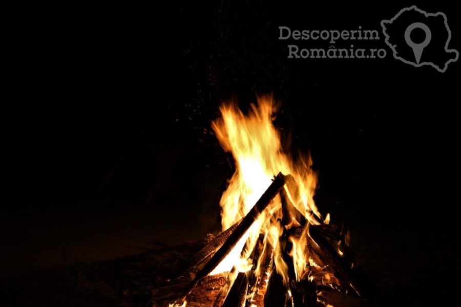 Cazare-la-Conacul-Domnitei-din-Polovragi-Oltenia-DescoperimRomania-84-0-900x600 Cazare la Conacul Domnitei din Polovragi - Oltenia - DescoperimRomania (84-0)