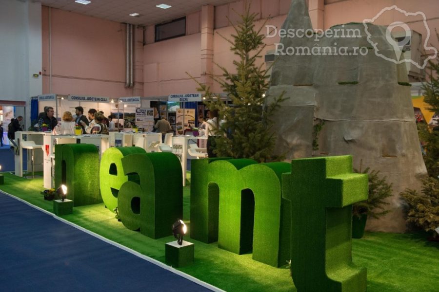 Targul-de-Turism-–-Cel-mai-mare-eveniment-din-Romania-dedicat-industriei-turismului-6-900x600 Targul de Turism – Cel mai mare eveniment din Romania dedicat industriei turismului (6)