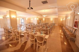 Cazare-la-Hotel-Carmen-din-Predeal-Valea-Prahovei-DescoperimRomania-21-300x200 Cazare la Hotel Carmen din Predeal - Valea Prahovei - DescoperimRomania (21)