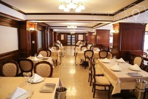 Cazare-la-Hotel-Carmen-din-Predeal-Valea-Prahovei-DescoperimRomania-40-300x200 Cazare la Hotel Carmen din Predeal - Valea Prahovei - DescoperimRomania (40)