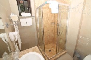 Cazare-la-Hotel-Carmen-din-Predeal-Valea-Prahovei-DescoperimRomania-9-300x200 Cazare la Hotel Carmen din Predeal - Valea Prahovei - DescoperimRomania (9)