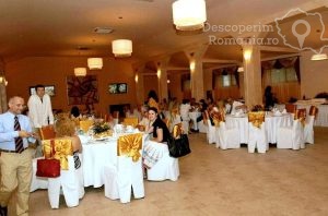 Cazare-la-Insieme-Grand-Resort-din-Pitaru-Bucuresti-si-imprejurimi-DescoperimRomania-25-300x198 Cazare la Insieme Grand Resort din Pitaru - Bucuresti si imprejurimi - DescoperimRomania (25)