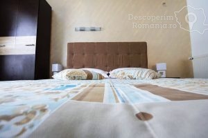 Cazare-la-Pensiunea-PGM-SpaLounge-din-Ranca-Transalpina-DescoperimRomania-18-300x200 Cazare la Pensiunea PGM Spa&Lounge din Ranca - Transalpina - DescoperimRomania (18)