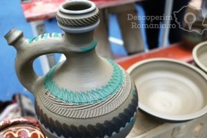 Iubrea-de-lut-transpusă-în-artă-Meşterul-Dumitru-Coneru-11-300x200 Iubirea de lut transpusă în artă - Meşterul Dumitru Coneru