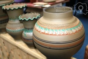 Iubrea-de-lut-transpusă-în-artă-Meşterul-Dumitru-Coneru-12-300x200 Iubirea de lut transpusă în artă - Meşterul Dumitru Coneru