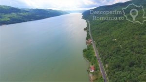 Cazare-la-DuoBlanc-Villa-din-Dubova-Cazanele-Dunarii-DescoperimRomania-11-300x169 Cazare la DuoBlanc Villa din Dubova - Cazanele Dunarii - DescoperimRomania (11)