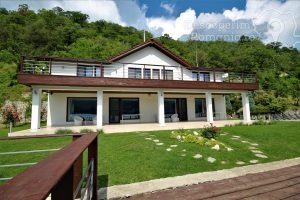 Cazare-la-DuoBlanc-Villa-din-Dubova-Cazanele-Dunarii-DescoperimRomania-21-300x200 Cazare la DuoBlanc Villa din Dubova - Cazanele Dunarii - DescoperimRomania (21)