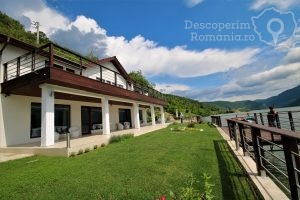 Cazare-la-DuoBlanc-Villa-din-Dubova-Cazanele-Dunarii-DescoperimRomania-26-300x200 Cazare la DuoBlanc Villa din Dubova - Cazanele Dunarii - DescoperimRomania (26)