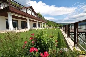 Cazare-la-DuoBlanc-Villa-din-Dubova-Cazanele-Dunarii-DescoperimRomania-27-300x200 Cazare la DuoBlanc Villa din Dubova - Cazanele Dunarii - DescoperimRomania (27)