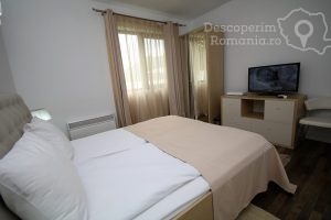 Cazare-la-DuoBlanc-Villa-din-Dubova-Cazanele-Dunarii-DescoperimRomania-44-300x200 Cazare la DuoBlanc Villa din Dubova - Cazanele Dunarii - DescoperimRomania (44)