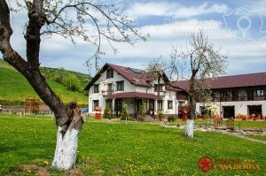 Cazare-la-Pensiunea-Casa-Denisa-din-Sieu-Maramures-DescoperimRomania-11-300x199 Cazare la Pensiunea Casa Denisa din Sieu - Maramures- DescoperimRomania (11)