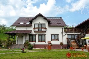 Cazare-la-Pensiunea-Casa-Denisa-din-Sieu-Maramures-DescoperimRomania-20-300x199 Cazare la Pensiunea Casa Denisa din Sieu - Maramures- DescoperimRomania (20)