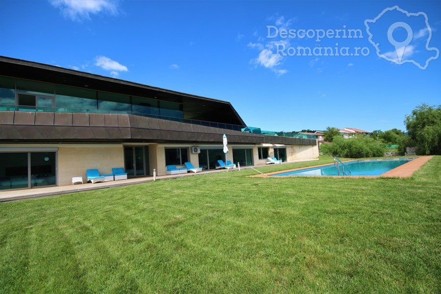 Cazare-la-Villa-Daphna-din-Eselnita-Cazanele-Dunarii-DescoperimRomania-34-900x600 Cazare la Villa Daphna din Eselnita - Cazanele Dunarii - DescoperimRomania (34)