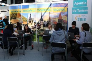 Targul-de-Turism-al-Olteniei-Prietenie-TurismFamilie-DescoperimRomania-14-min-300x200 Targul de Turism al Olteniei - Prietenie TurismFamilie - DescoperimRomania (14)-min