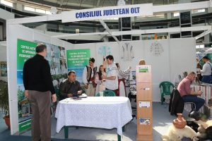 Targul-de-Turism-al-Olteniei-Prietenie-TurismFamilie-DescoperimRomania-31-min-300x200 Targul de Turism al Olteniei - Prietenie TurismFamilie - DescoperimRomania (31)-min
