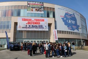 Targul-de-Turism-al-Olteniei-Prietenie-TurismFamilie-DescoperimRomania-6-min-300x200 Targul de Turism al Olteniei - Prietenie TurismFamilie - DescoperimRomania (6)-min