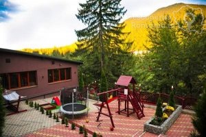 Cazare-la-Hotel-Royal-din-Poaina-Brasov-Transilvania-DesscoperimRomania-7-300x200 Cazare la Hotel Royal din Poaina Brasov - Transilvania - DesscoperimRomania (7)