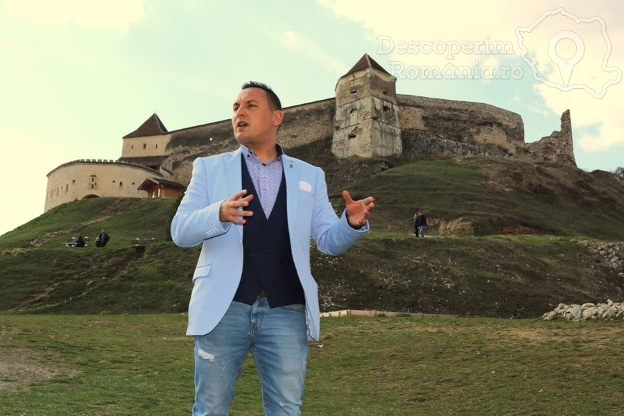 Cetatea-Râșnov-–-Falnic-supraveghtor-al-Râșnovului-DescoperimRomania-10--5x100 Cetatea Râșnov – Falnic supraveghtor al Râșnovului