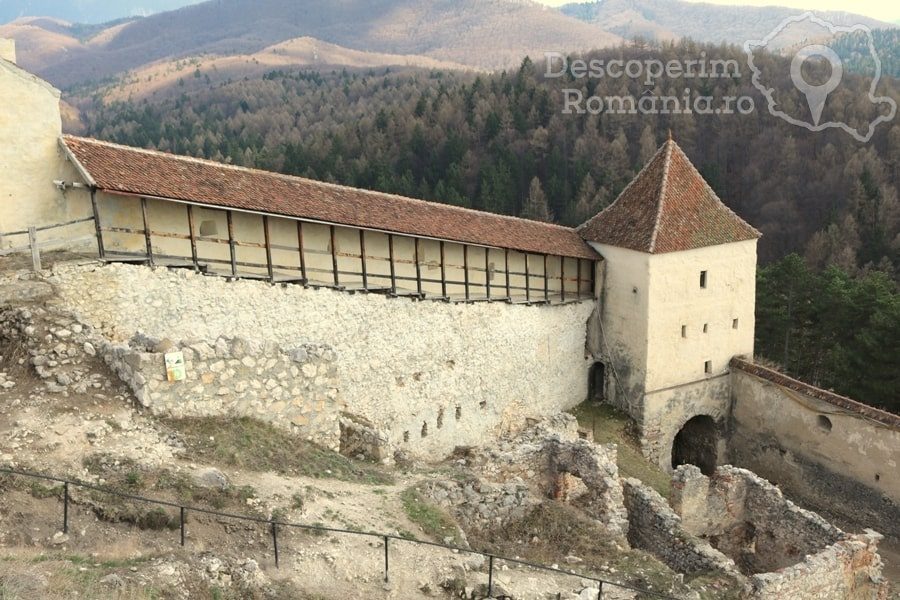 Cetatea-Râșnov-–-Falnic-supraveghtor-al-Râșnovului-DescoperimRomania-22--5x100 Cetatea Râșnov – Falnic supraveghtor al Râșnovului