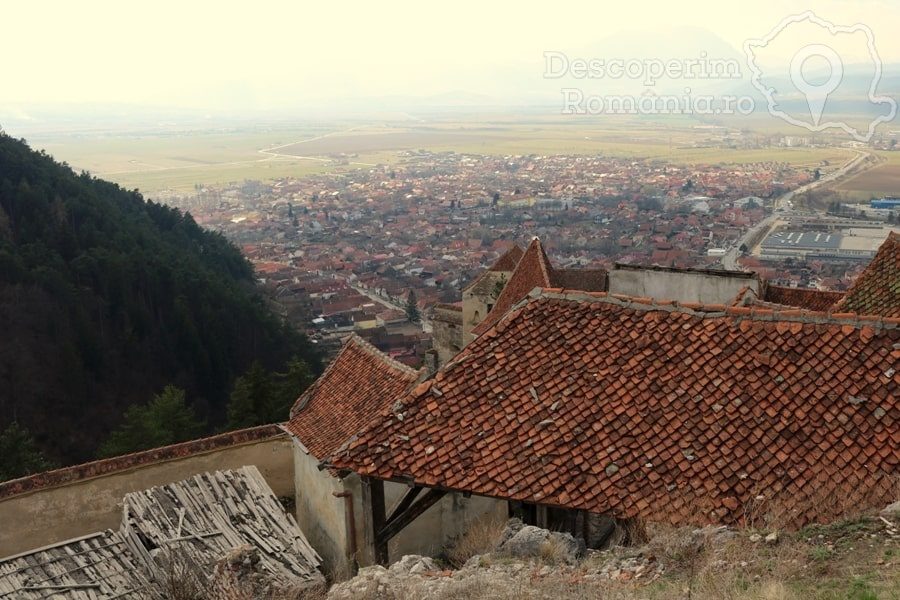 Cetatea-Râșnov-–-Falnic-supraveghtor-al-Râșnovului-DescoperimRomania-23--5x100 Cetatea Râșnov – Falnic supraveghtor al Râșnovului
