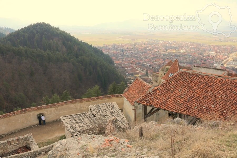 Cetatea-Râșnov-–-Falnic-supraveghtor-al-Râșnovului-DescoperimRomania-28--5x100 Cetatea Râșnov – Falnic supraveghtor al Râșnovului