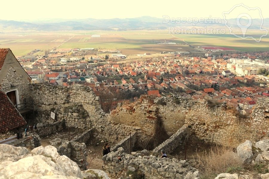 Cetatea-Râșnov-–-Falnic-supraveghtor-al-Râșnovului-DescoperimRomania-33--5x100 Cetatea Râșnov – Falnic supraveghtor al Râșnovului