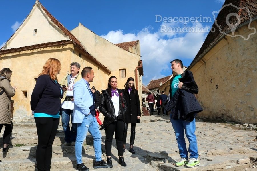 Cetatea-Râșnov-–-Falnic-supraveghtor-al-Râșnovului-DescoperimRomania-45--5x100 Cetatea Râșnov – Falnic supraveghtor al Râșnovului