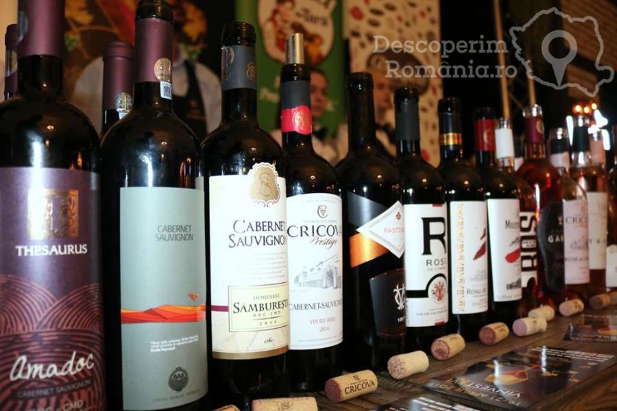 Degustare-specială-într-un-regal-al-vinurilor-prezente-la-VINVEST-2019-11-900x600 Degustare specială, într-un regal al vinurilor prezente la VINVEST 2019 (11)