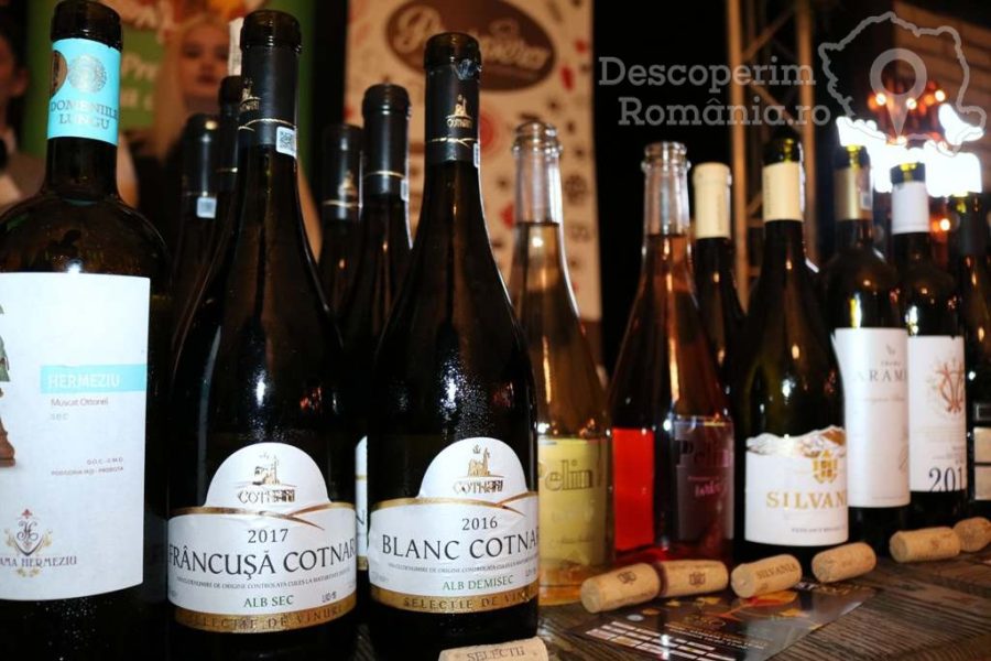 Degustare-specială-într-un-regal-al-vinurilor-prezente-la-VINVEST-2019-15-900x600 Degustare specială, într-un regal al vinurilor prezente la VINVEST 2019 (15)