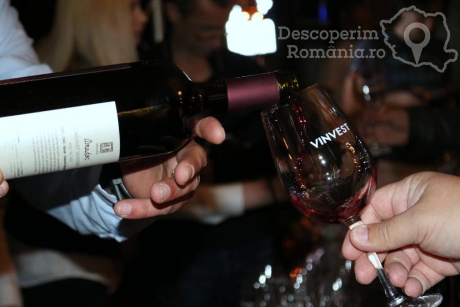 Degustare specială, într-un regal al vinurilor prezente la VINVEST 2019