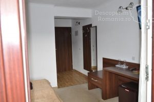 Cazare-la-Cabana-Claris-din-Valiug-Cazare-Valig-DescoperimRomania-13-300x199 Cazare la Cabana Claris din Valiug - Cazare Valig - DescoperimRomania (13)