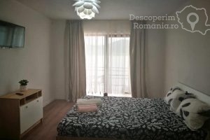 Cazare-la-Casa-de-la-Dunare-din-Eselnita-Cazare-Eselnita-DescoperimRomania-2-300x200 Cazare la Casa de la Dunare din Eselnita - Cazare Eselnita - DescoperimRomania (2)