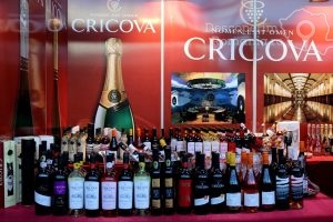 VINVEST-Degustări-speciale-și-vinuri-produse-la-Muntele-Athos-DescoperimRomania-5-300x200 VINVEST Degustări speciale și vinuri produse la Muntele Athos - DescoperimRomania (5)