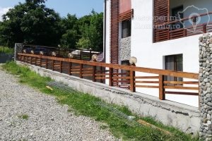 Cazare-la-Casa-Sarti-din-Eselnita-Cazare-Eselnitia-Cazare-Cazanele-Dunarii-DescoperimRomania-6-300x200 Cazare la Casa Sarti din Eselnita - Cazare Eselnitia - Cazare Cazanele Dunarii - DescoperimRomania (6)