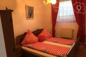 Cazare-la-Pensiunea-Tirol-din-Parang-Cazare-Retezat-Parang-DescoperimRomania-9-300x200 Cazare la Pensiunea Tirol din Parang - Cazare Retezat - Parang - DescoperimRomania (9)