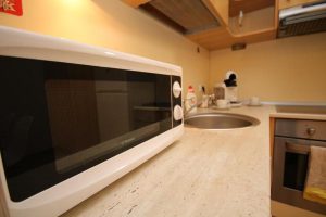 Cazare-la-Comfort-Apartments-Timisoara-Apartament-Bordeaux-Cazare-in-Timisoara-DescoperimRomania.ro-34-300x200 Cazare la Comfort Apartments Timisoara - Apartament Bordeaux - Cazare in Timisoara - DescoperimRomania.ro (34)