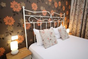 Cazare-la-Comfort-Apartments-Timisoara-Apartament-Coral-Cazare-in-Timisoara-DescoperimRomania.ro-7-1-300x200 Cazare la Comfort Apartments Timisoara - Apartament Coral - Cazare in Timisoara - DescoperimRomania.ro (7)