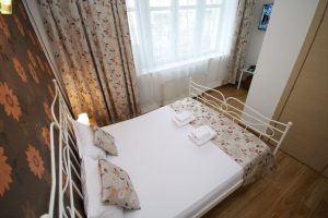 Cazare-la-Comfort-Apartments-Timisoara-Apartament-Coral-Cazare-in-Timisoara-DescoperimRomania.ro-8-1-300x200 Cazare la Comfort Apartments Timisoara - Apartament Coral - Cazare in Timisoara - DescoperimRomania.ro (8)