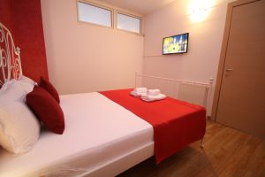 Cazare-la-Comfort-Apartments-Timisoara-Apartament-Romantic-Cazare-in-Timisoara-DescoperimRomania.ro-24-300x200 Cazare la Comfort Apartments Timisoara - Apartament Romantic - Cazare in Timisoara - DescoperimRomania.ro (24)