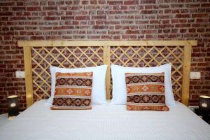 Cazare-la-Comfort-Apartments-Timisoara-Apartament-Rustic-Cazare-in-Timisoara-DescoperimRomania.ro-12-300x200 Cazare la Comfort Apartments Timisoara - Apartament Rustic - Cazare in Timisoara - DescoperimRomania.ro (12)