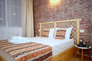 Cazare-la-Comfort-Apartments-Timisoara-Apartament-Rustic-Cazare-in-Timisoara-DescoperimRomania.ro-13-300x200 Cazare la Comfort Apartments Timisoara - Apartament Rustic - Cazare in Timisoara - DescoperimRomania.ro (13)