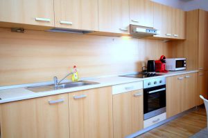 Cazare-la-Comfort-Apartments-Timisoara-Apartament-Spring-Cazare-in-Timisoara-DescoperimRomania.ro-8-300x200 Cazare la Comfort Apartments Timisoara - Apartament Spring - Cazare in Timisoara - DescoperimRomania.ro (8)